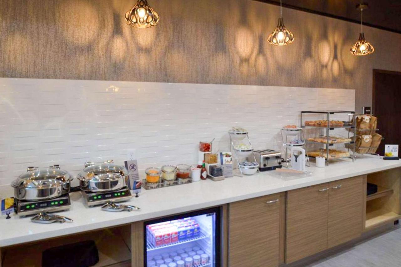 Comfort Inn & Suites Houston I-45 North - Iah Aldine Ngoại thất bức ảnh