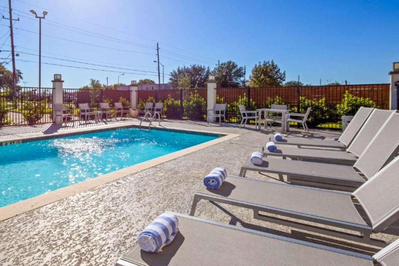 Comfort Inn & Suites Houston I-45 North - Iah Aldine Ngoại thất bức ảnh