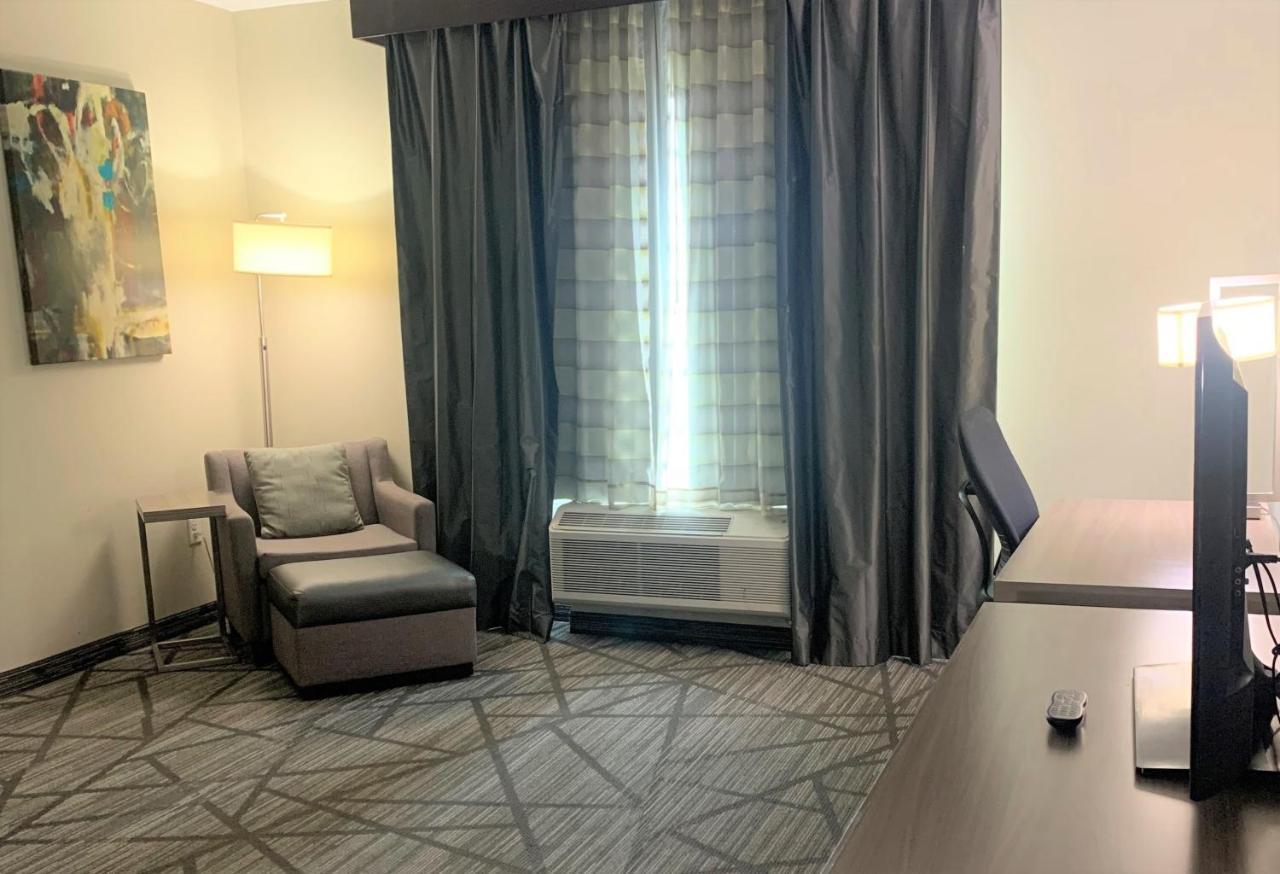 Comfort Inn & Suites Houston I-45 North - Iah Aldine Ngoại thất bức ảnh